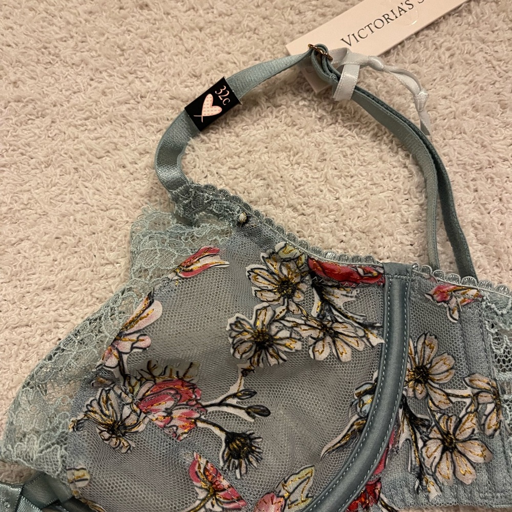 Victoria's Secret Floral Lace Bralette - Gray